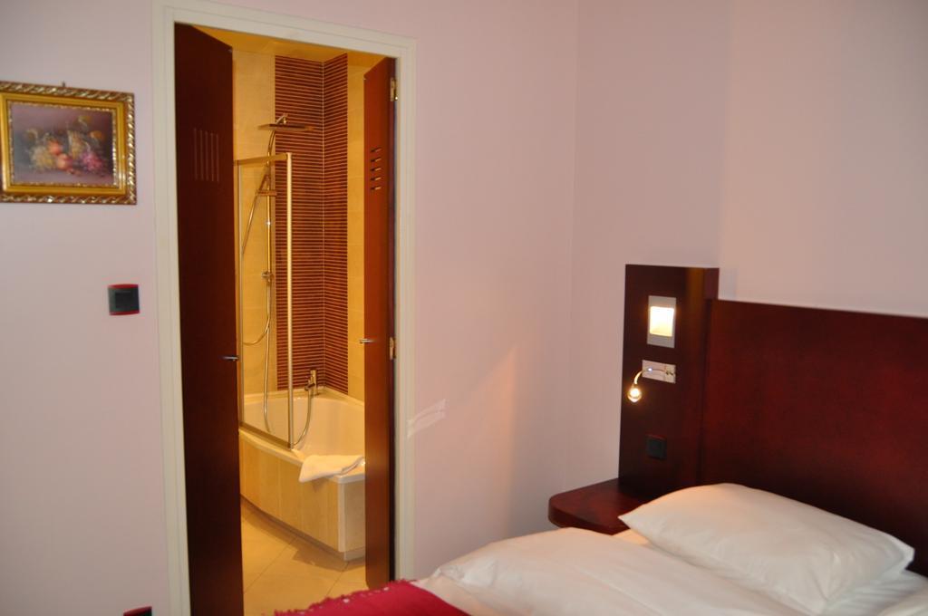 Relais De La Cote D'or Hotel
