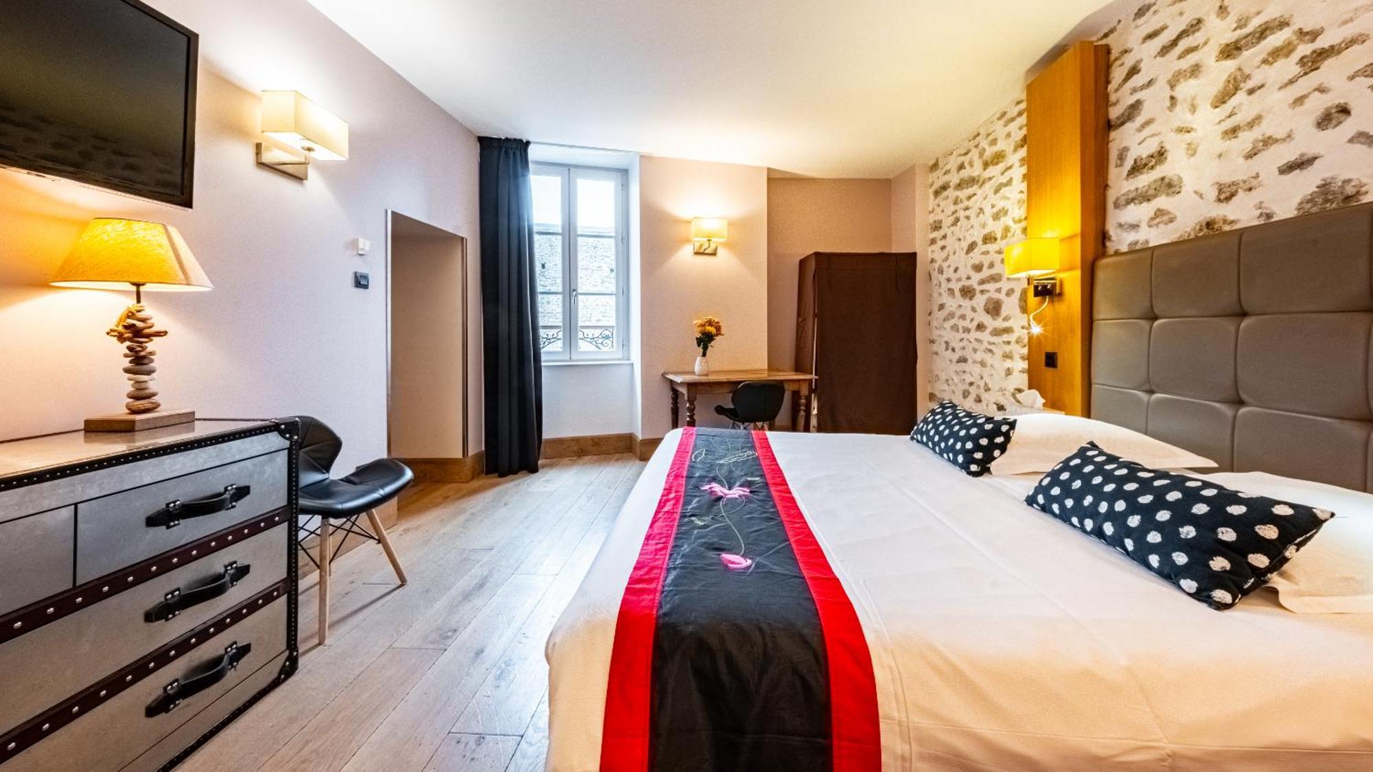 Logis De La Cote D'or Hotel